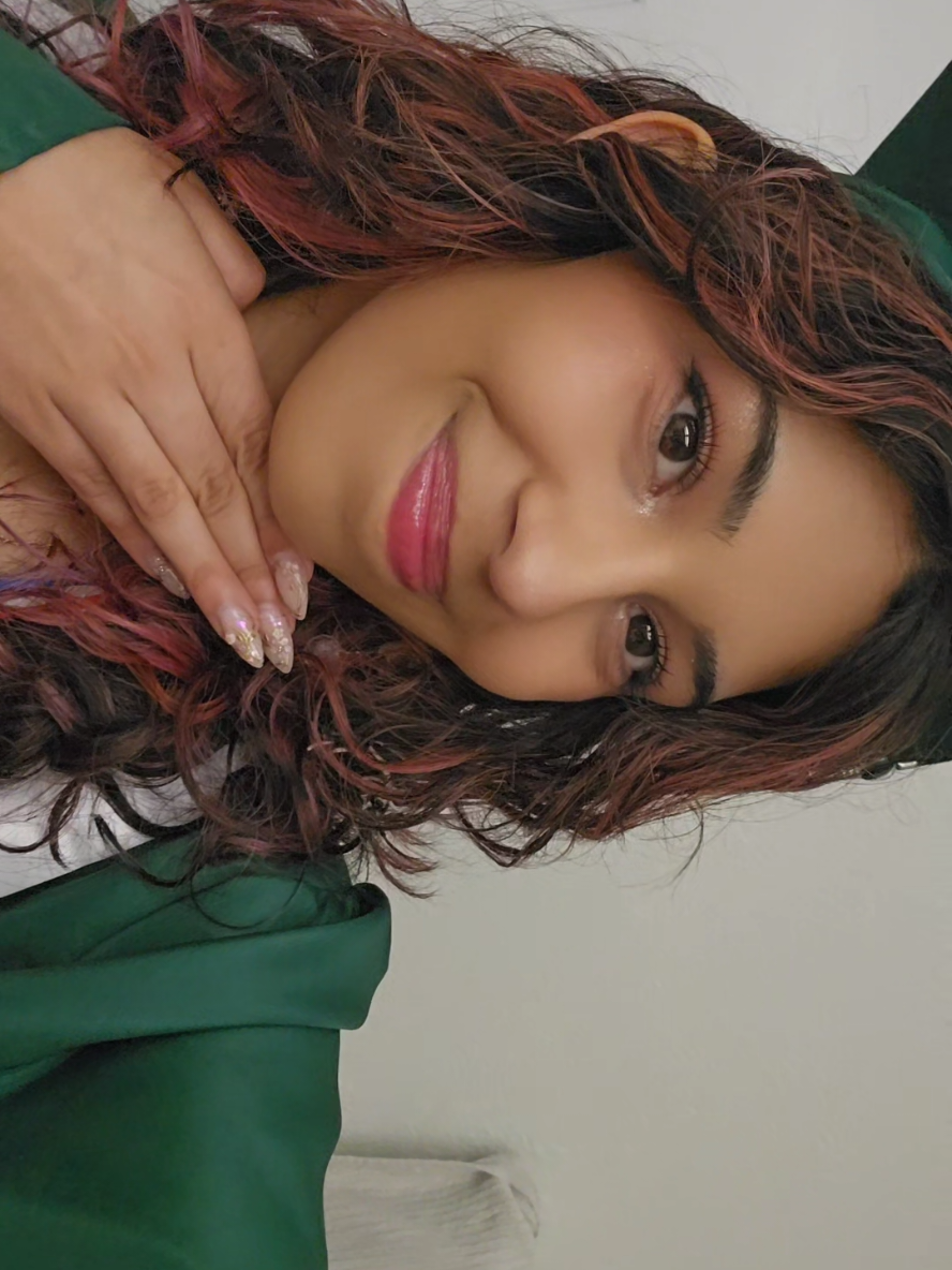@Nikki 🫶❤️🧡🤍🩷💜