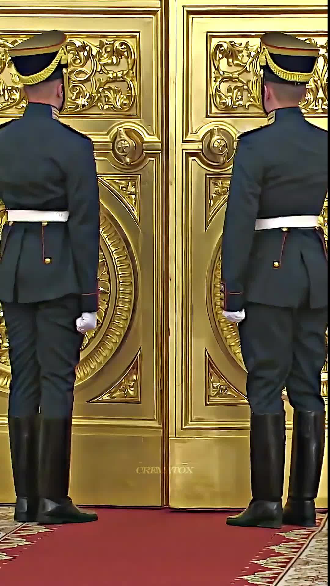 @𝐂𝐑𝐄𝐌𝐀𝐓𝐎𝐗