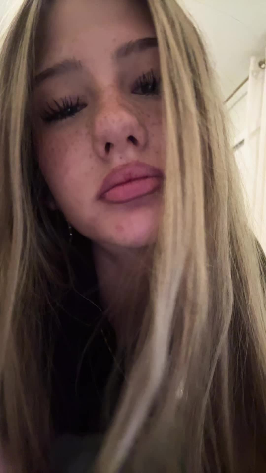 @isabella dimov