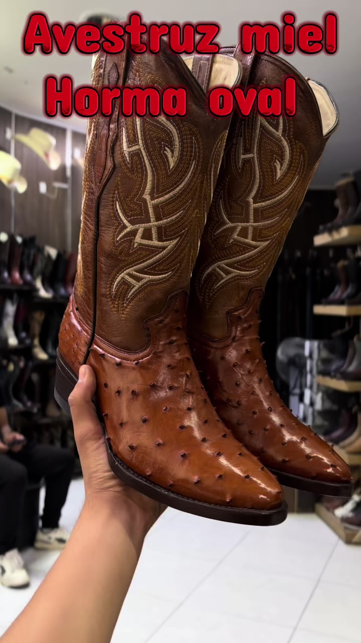 @BOTAS ORIGINALES DE LEON 🦁🫡