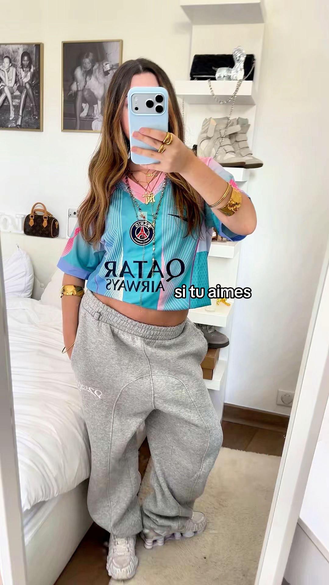 @𝓐𝓷𝓪𝓲𝓼𝓐𝓭𝓵𝓷🪽