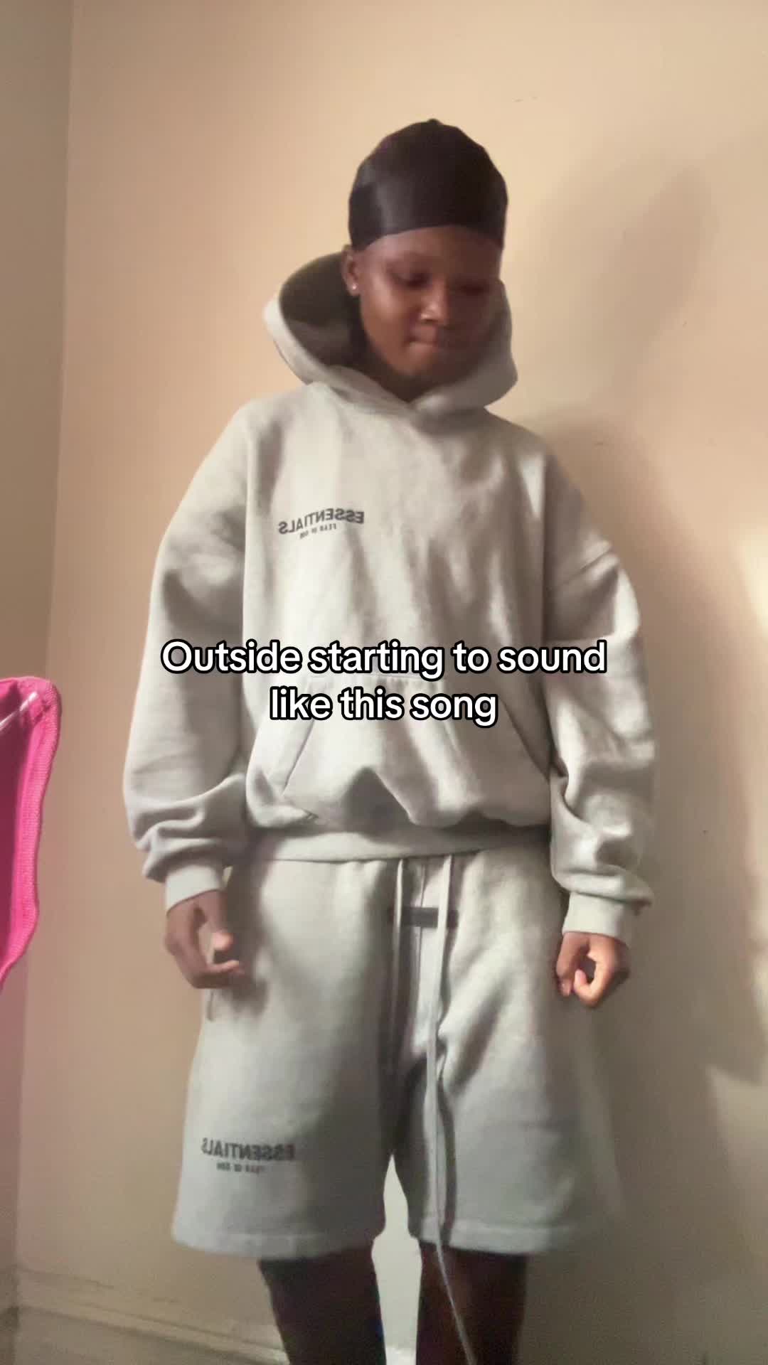 @AUNTIE