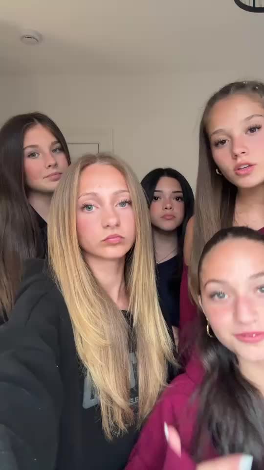 @🇦🇱
