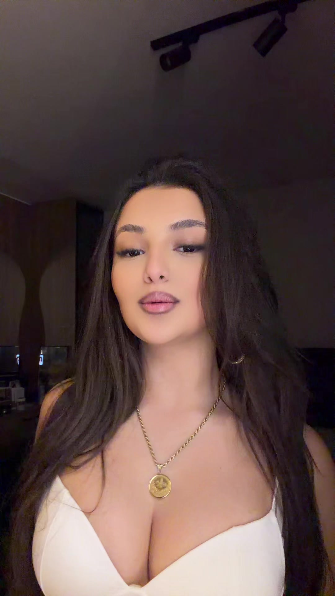 @EraBegolli