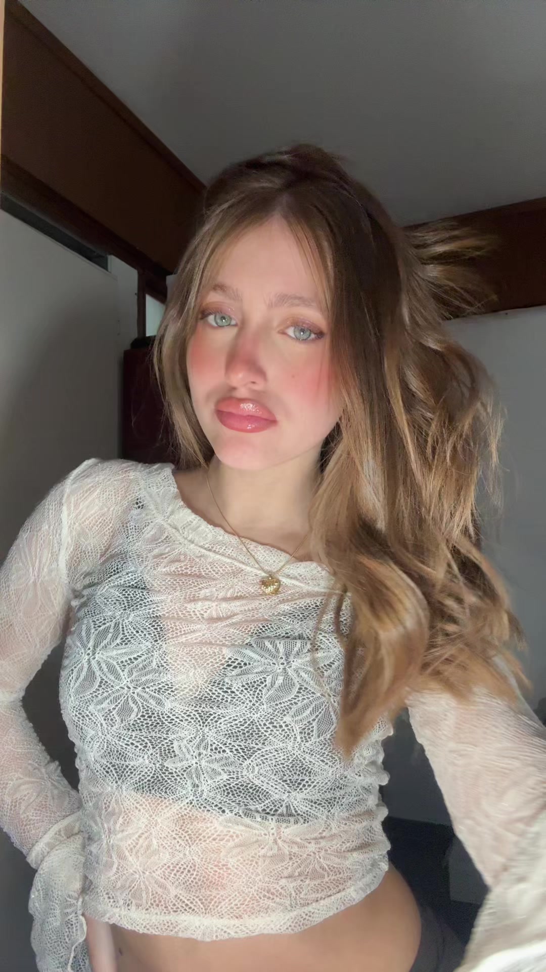 @𝒵𝑜𝑒𝓀𝓊𝓃𝒾𝓈𝒸𝒽𝒾