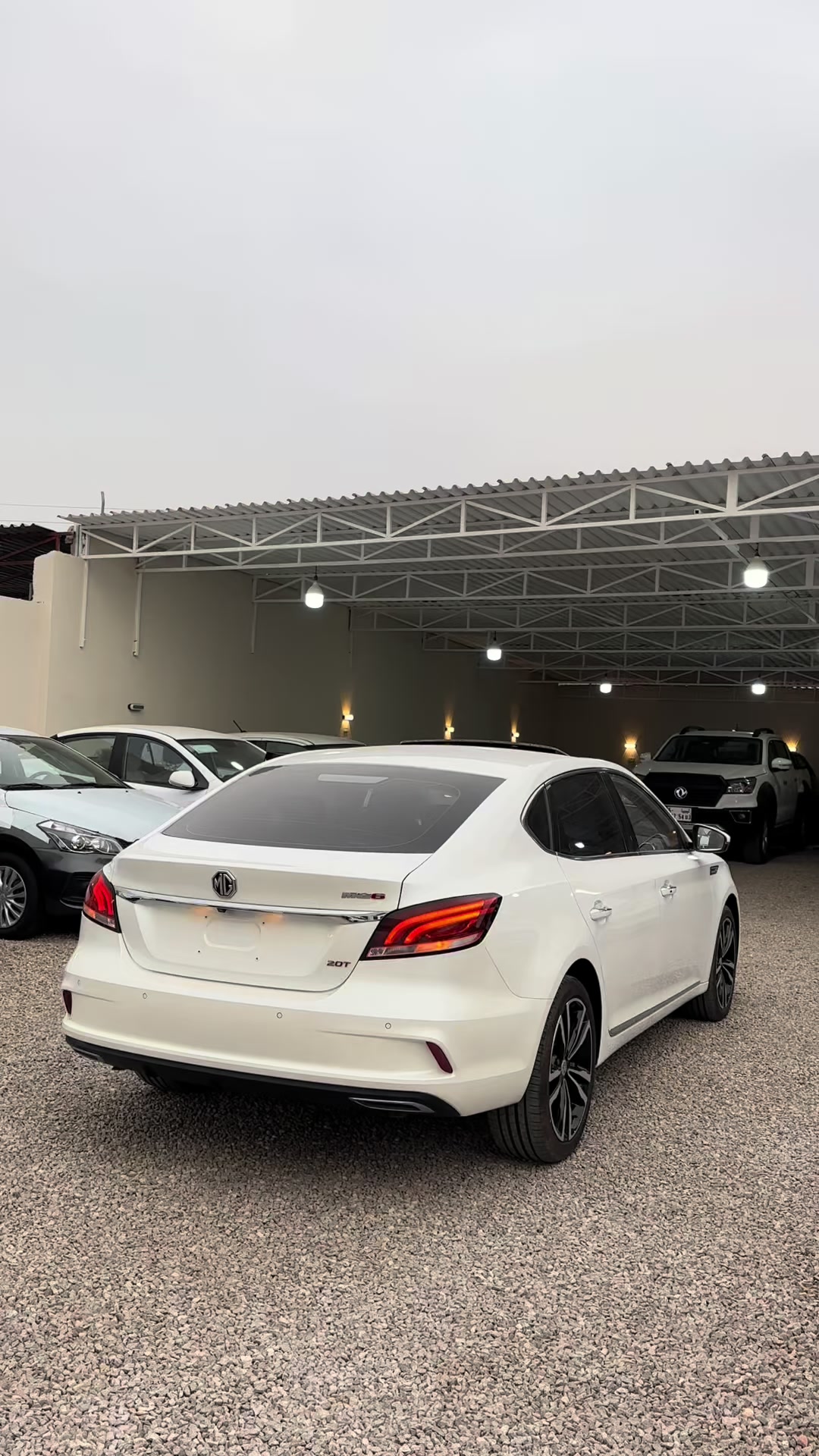 @يوسف زايد