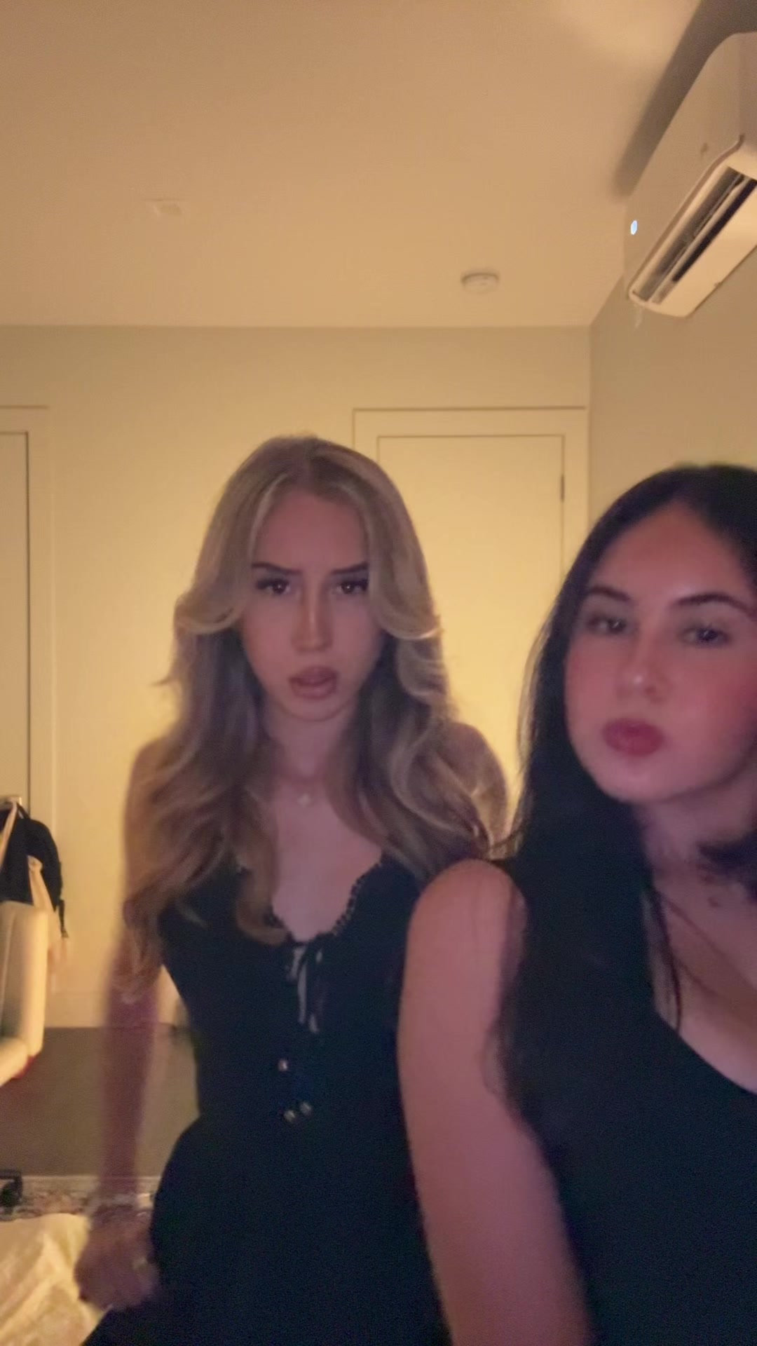 @Liz Nik