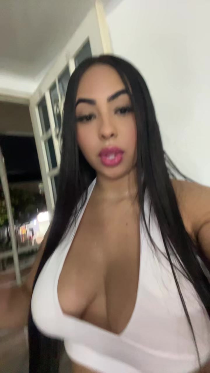 @Laura Mena