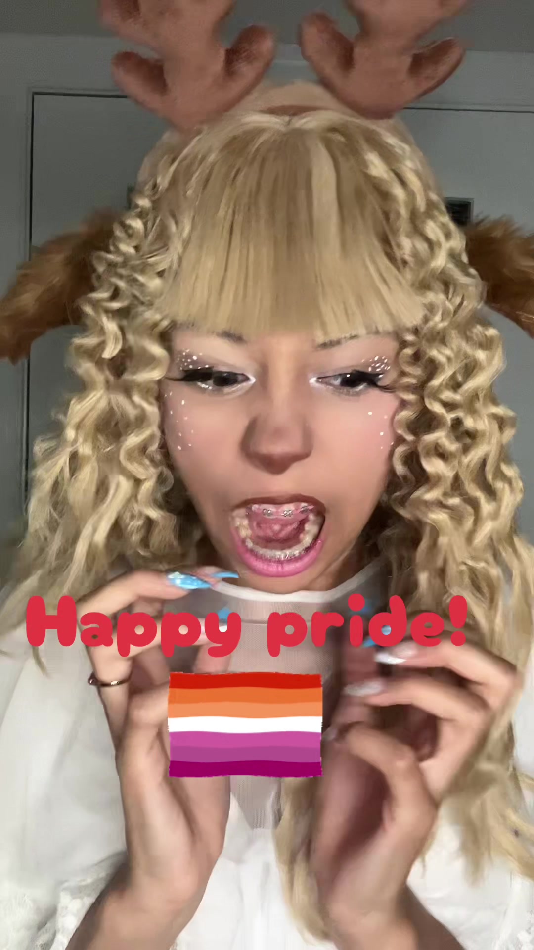 @❤️🧡🤍🩷💜
