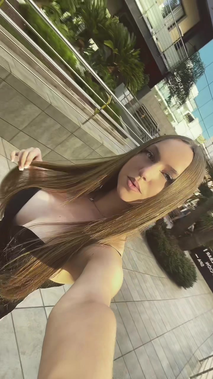 @Helena✨