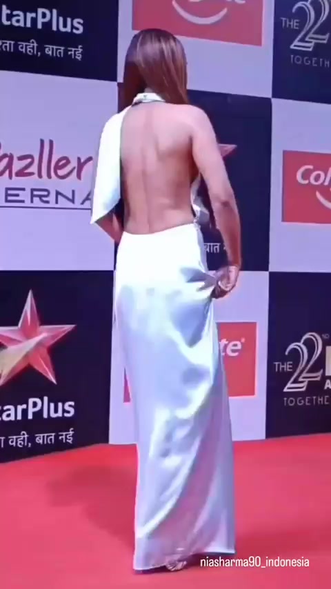 @nia Sharma