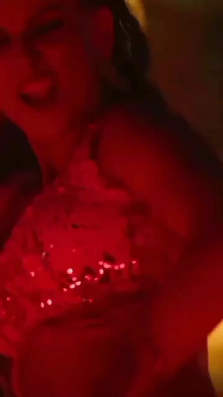 @nia Sharma