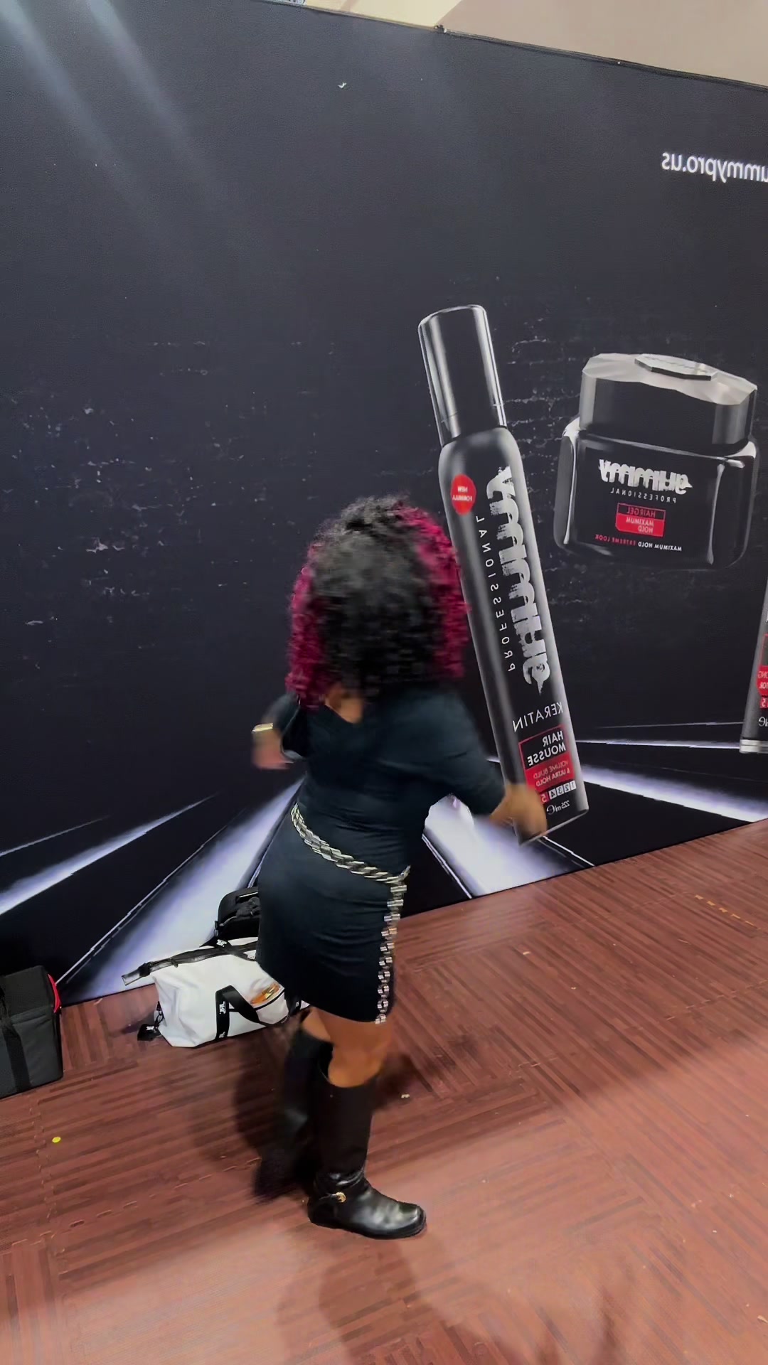 @ShhmoneyCurl