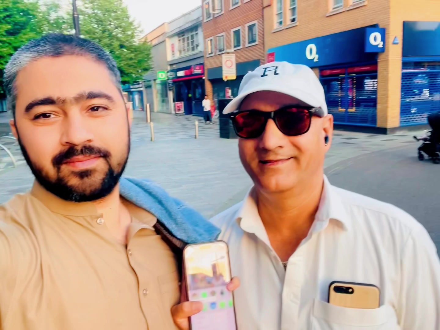 @Raja 𝙆𝙎𝙃𝙈𝙍𝙄 𝙐𝙆🇬🇧