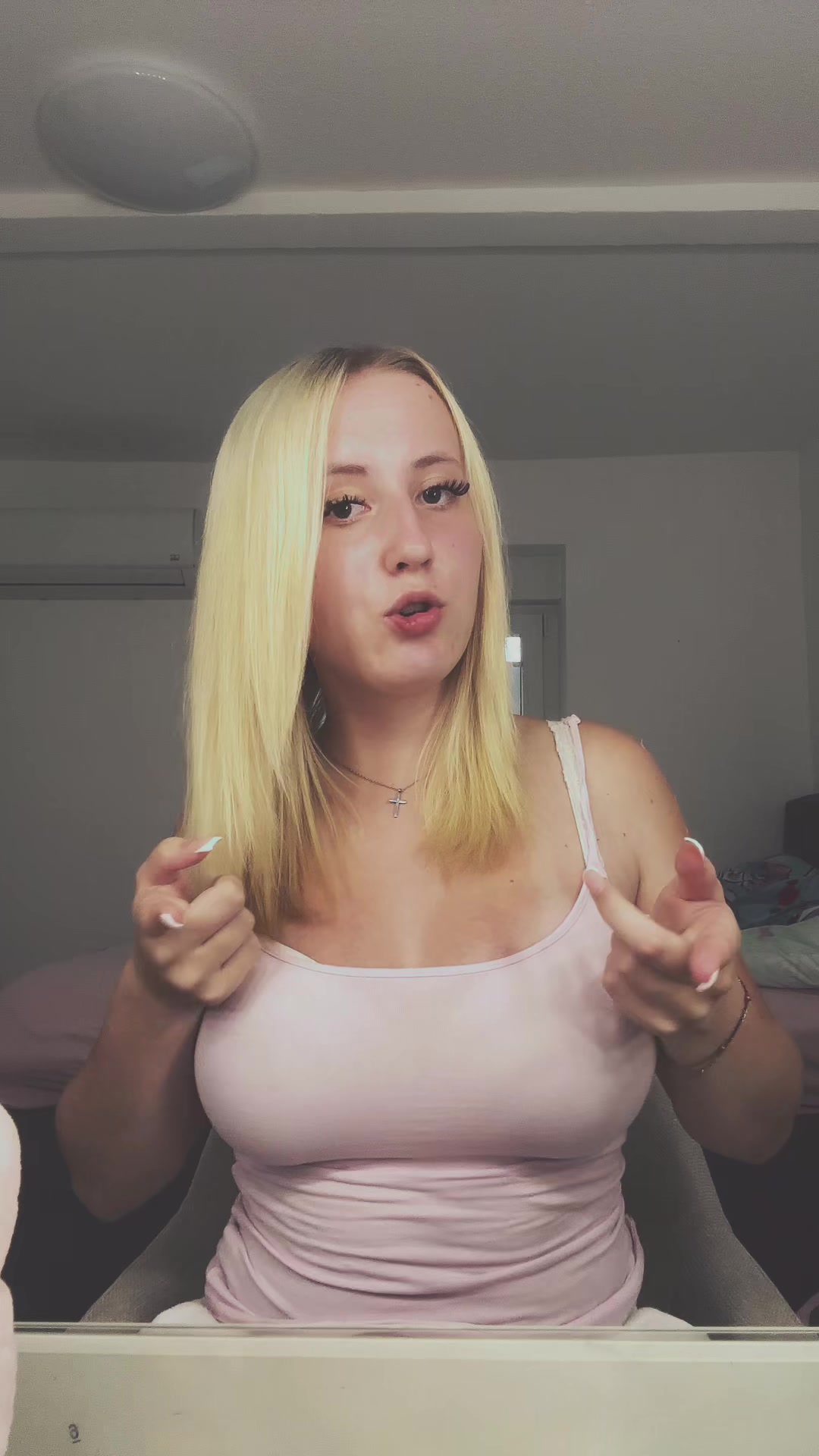 @xy.isabella.21