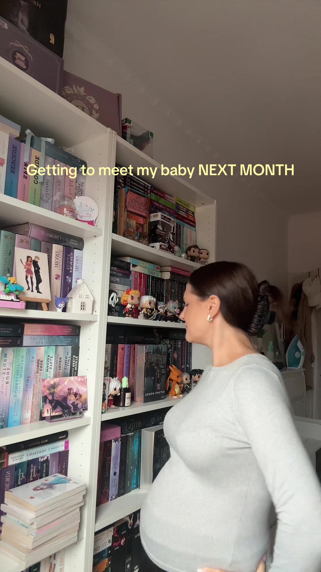 @alena ﾒ𝟶 | booktok