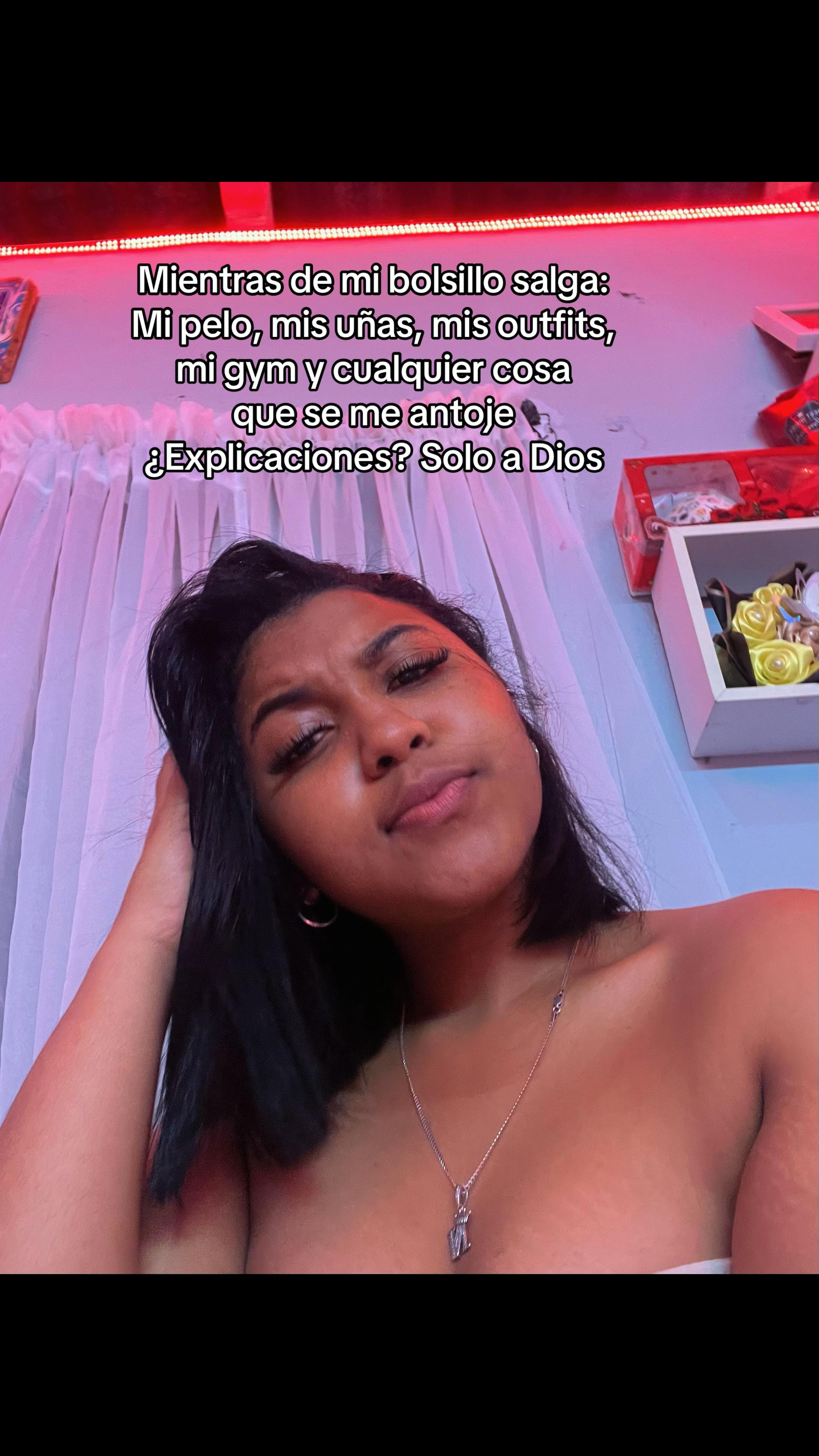 @nicol__canela