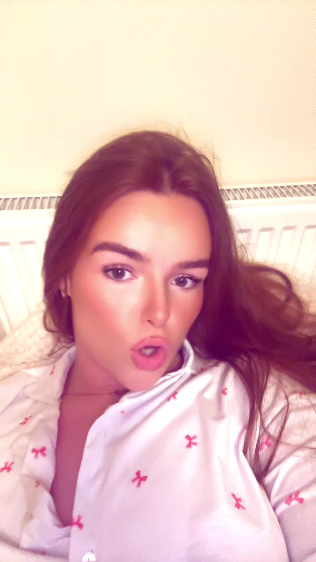 @𝒊𝒔𝒂𝒃𝒆𝒍 🐚☁️🍸🤍