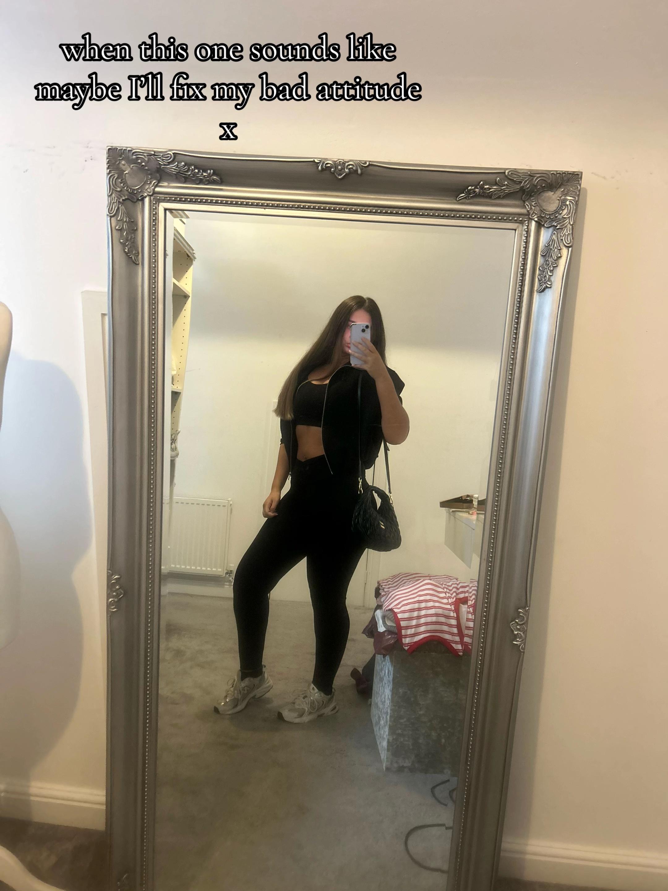 @_ells.abex