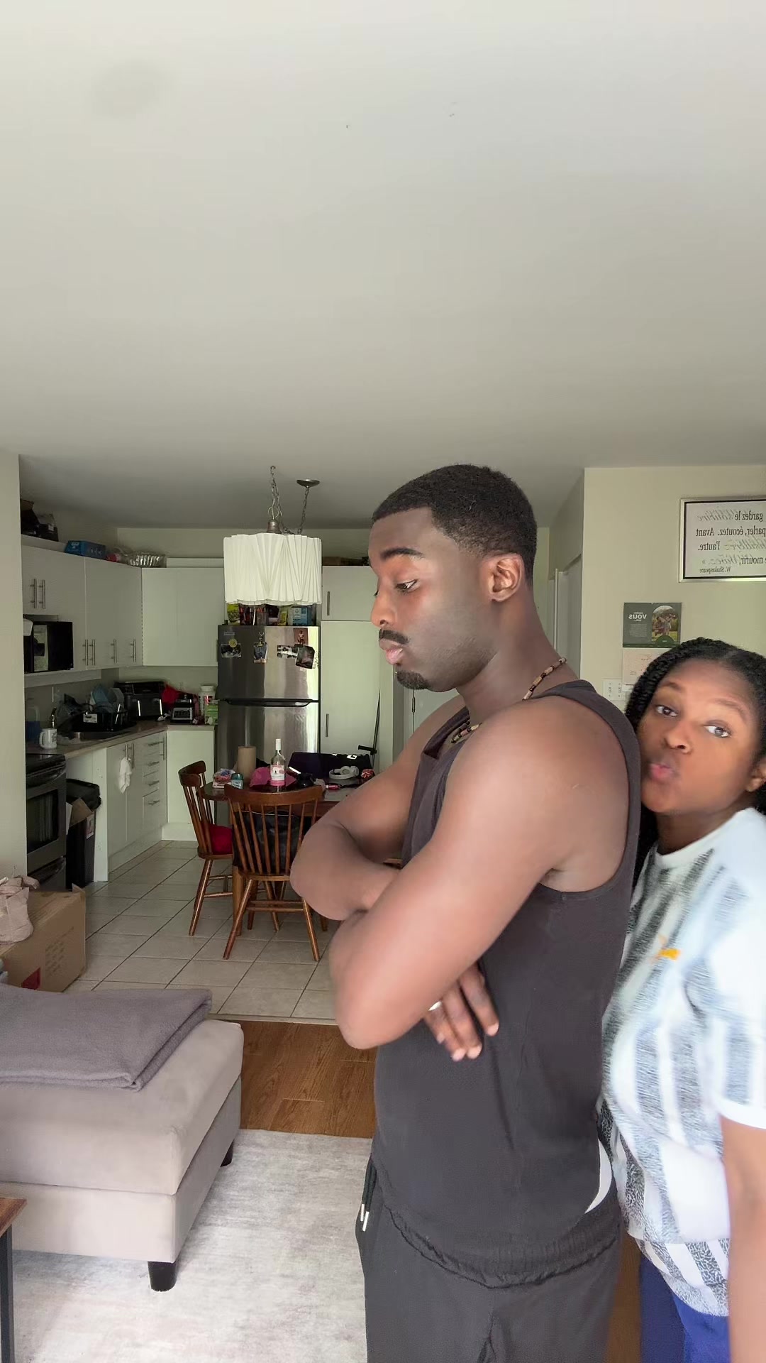 @🧑🏿&zwj;🦱👧🏾