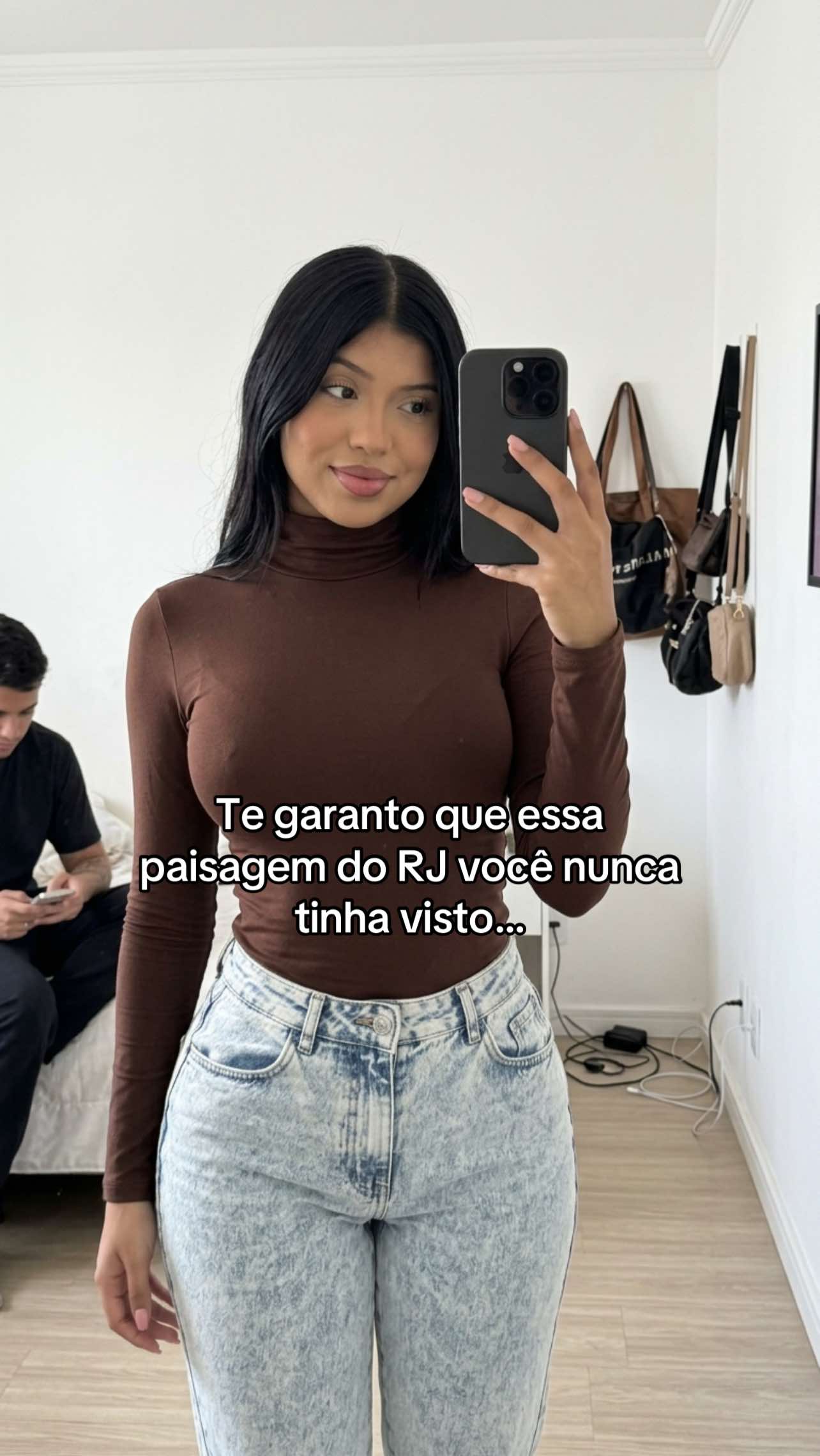 @Laura.duarte.eu