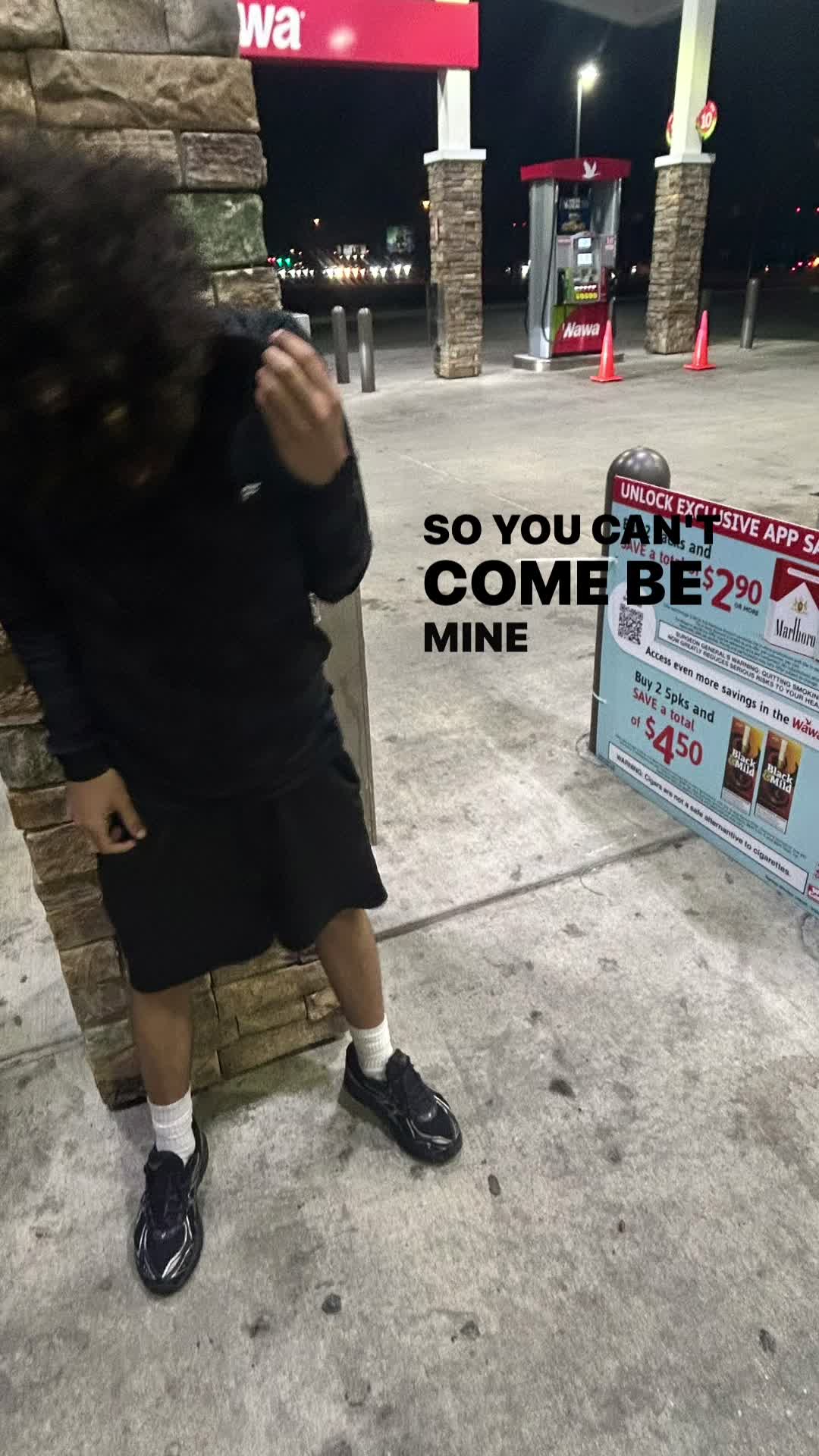 @👤🧛🏾&zwj;♀️