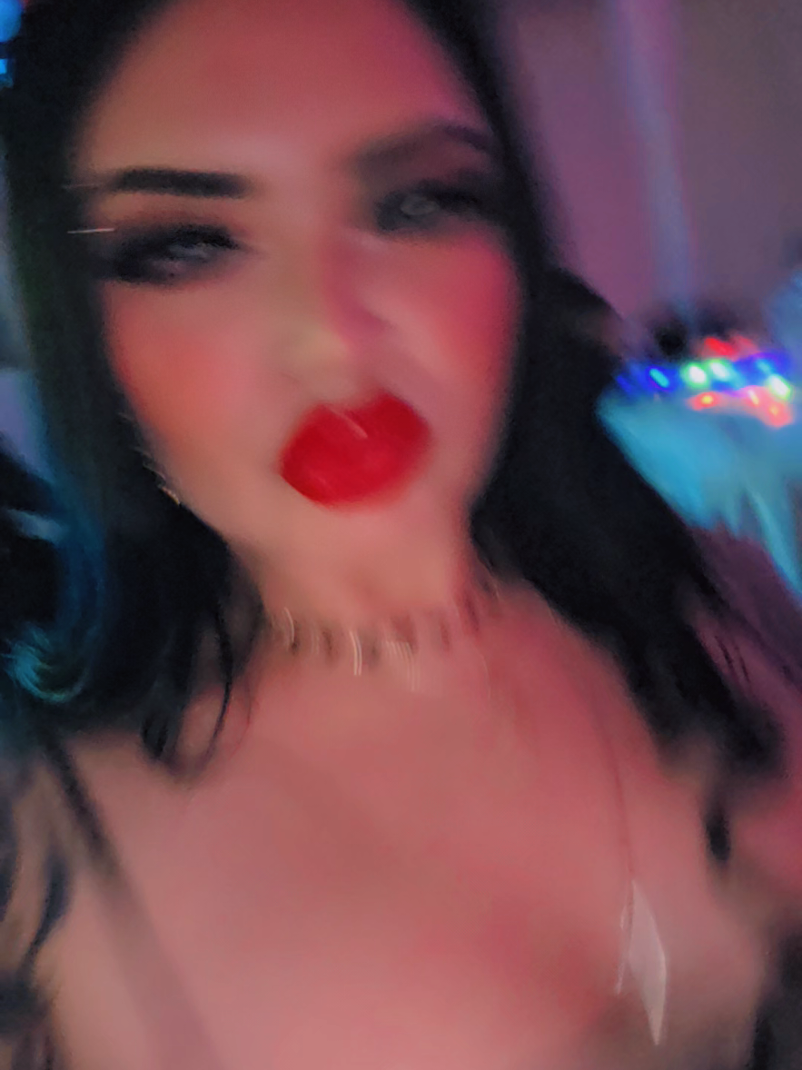 @𝕸𝖊𝖑𝖔𝖉𝖞 𝕼𝖜𝖊𝖊𝖓