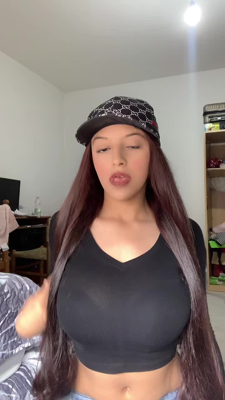 @𝓗🐍
