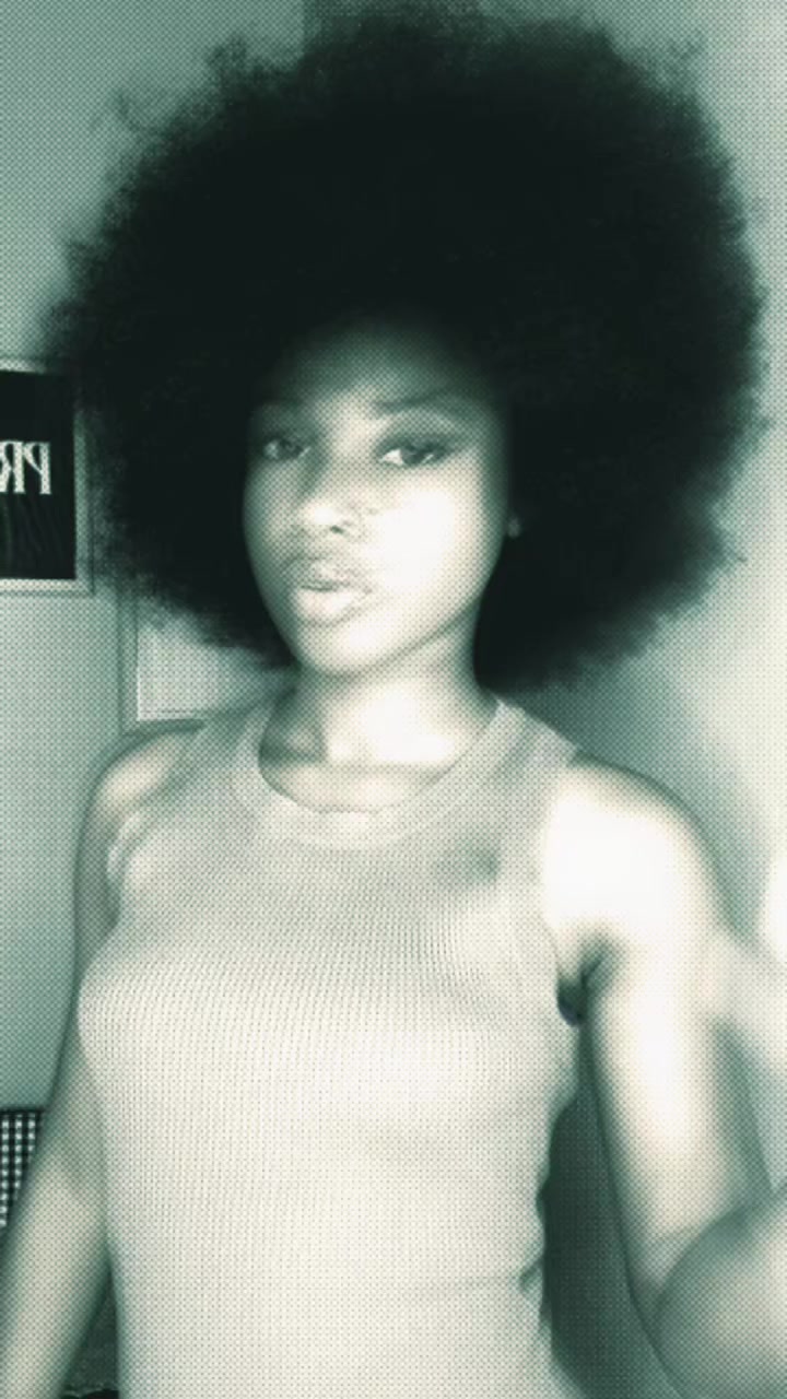 @ITZTHATGIRLNIA || Youtuber📸😝