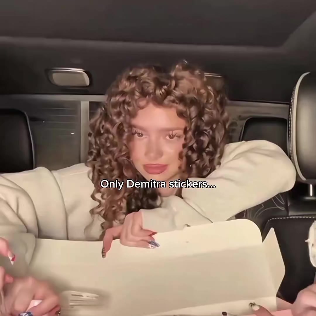 @𝐑𝐨𝐠𝐮𝐞 ★