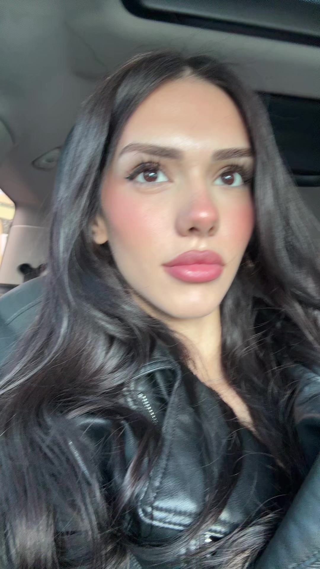 @Mina &Ccedil;alışkan