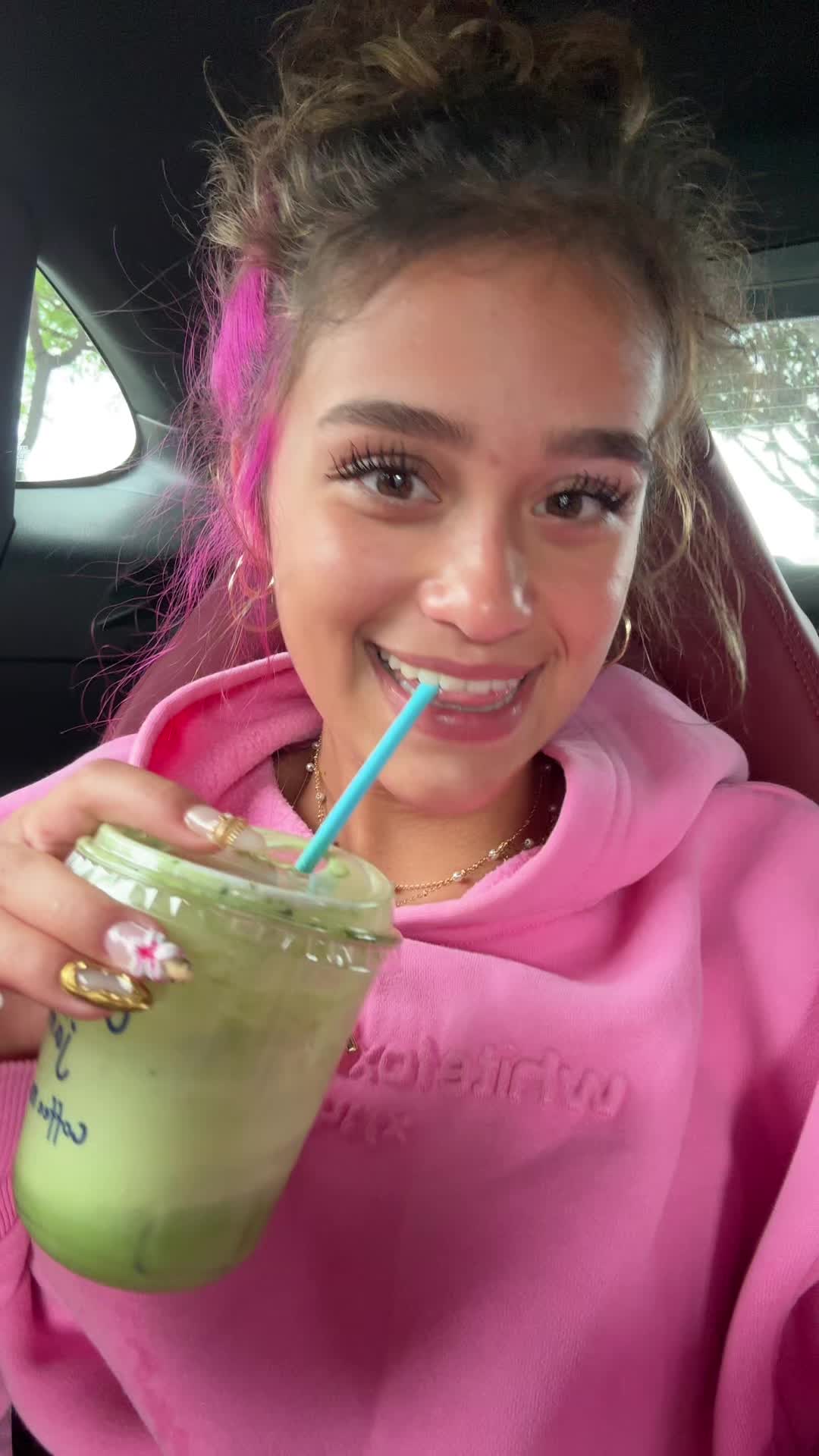@Melana Rae