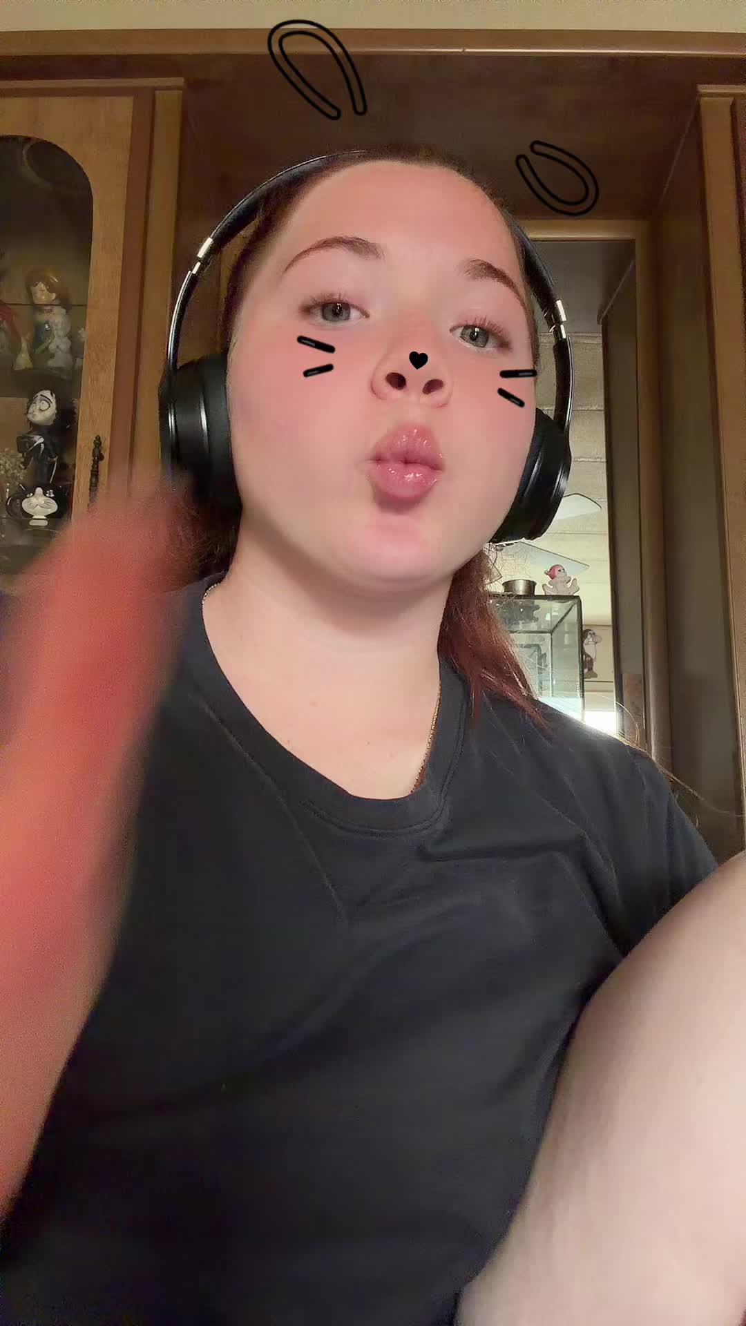 @𝐌𝐲𝐢𝐧𝐬𝐢𝐝𝐞𝐥𝐢𝐟𝐞♕❀