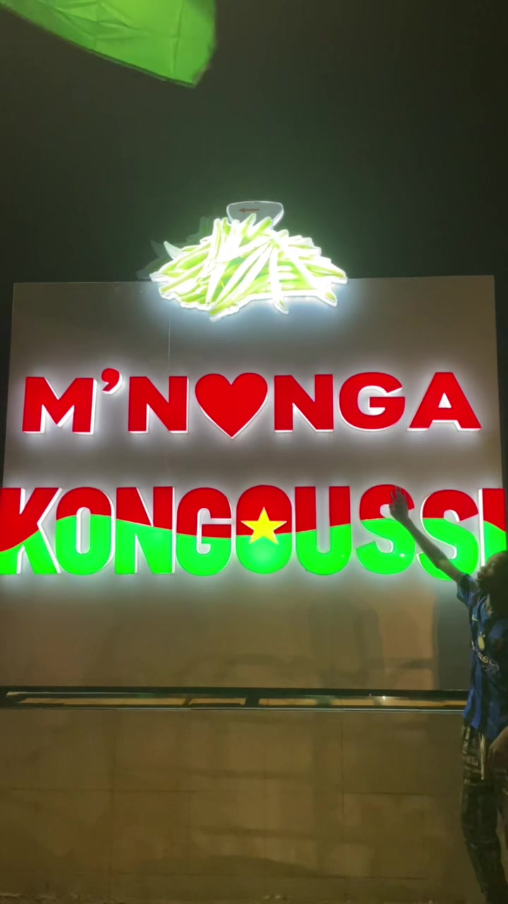 @𝙇𝙀 𝙍𝙊𝙄 𝙏𝙐𝙏𝙊 ✅