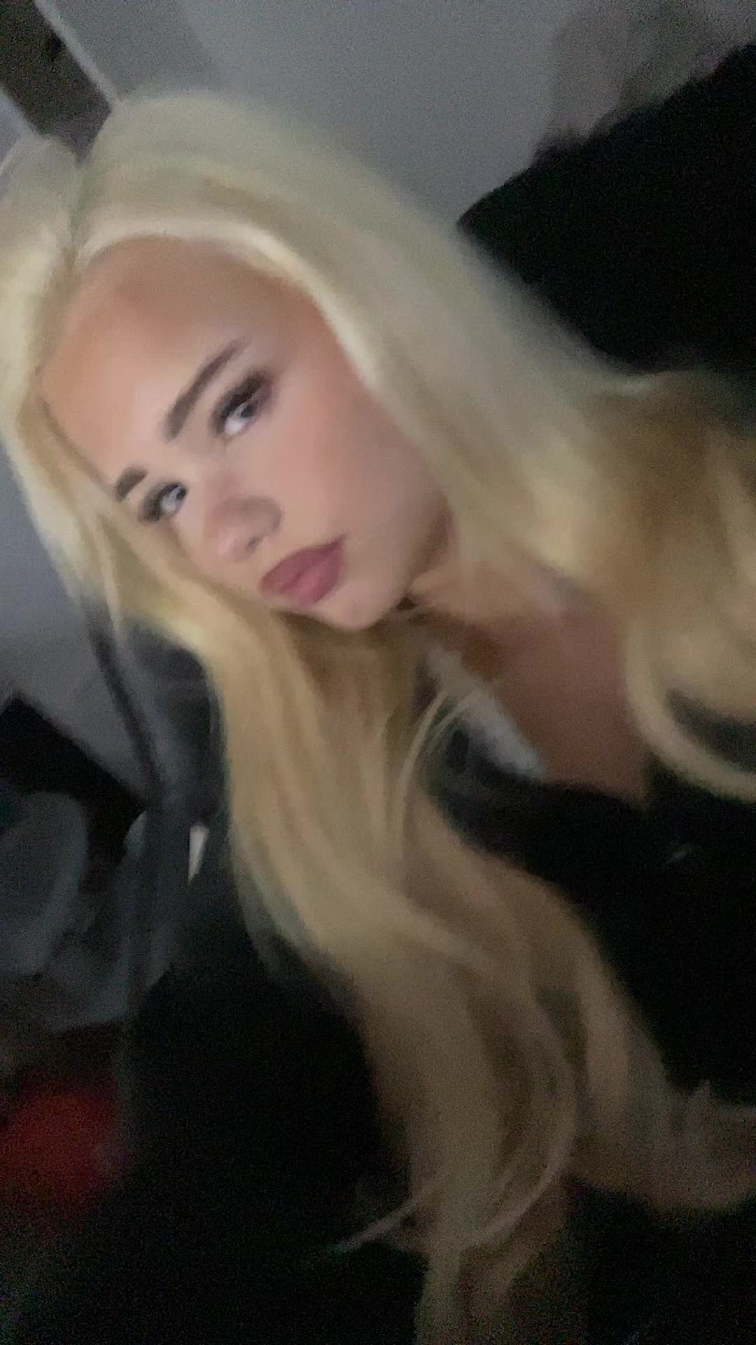 @💎𝐌𝐈𝐊𝐀 𝐁𝐑𝐎𝐎𝐊𝐒💎