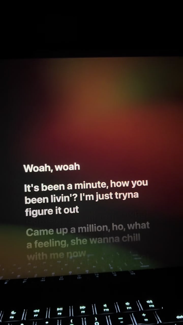 @🎧