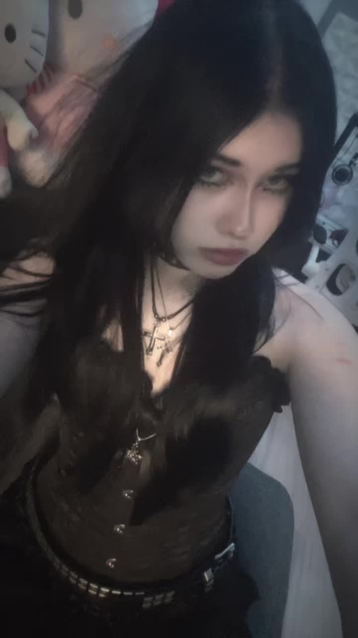 @ఌ 𝒗𝒂𝒏𝒆𝒔𝒔𝒂 ꨄ