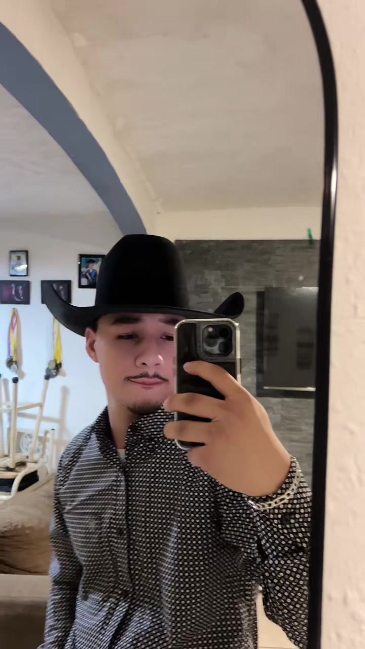 @JR_cortez_00