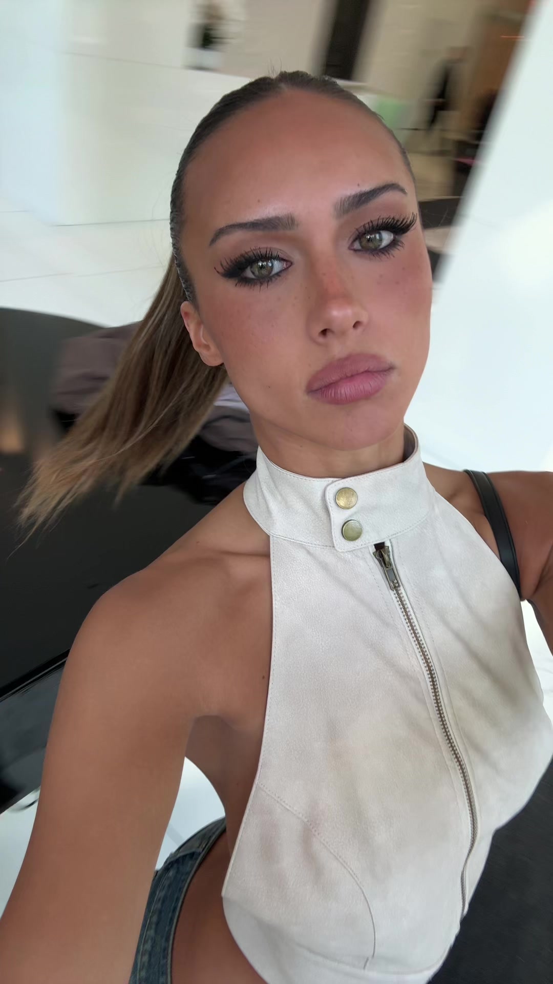 @bella l&ouml;vkvist
