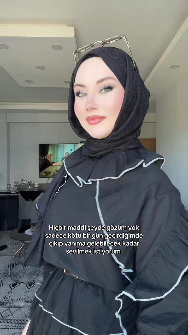 @𝓐𝓵𝓮𝔂𝓷𝓪🎀