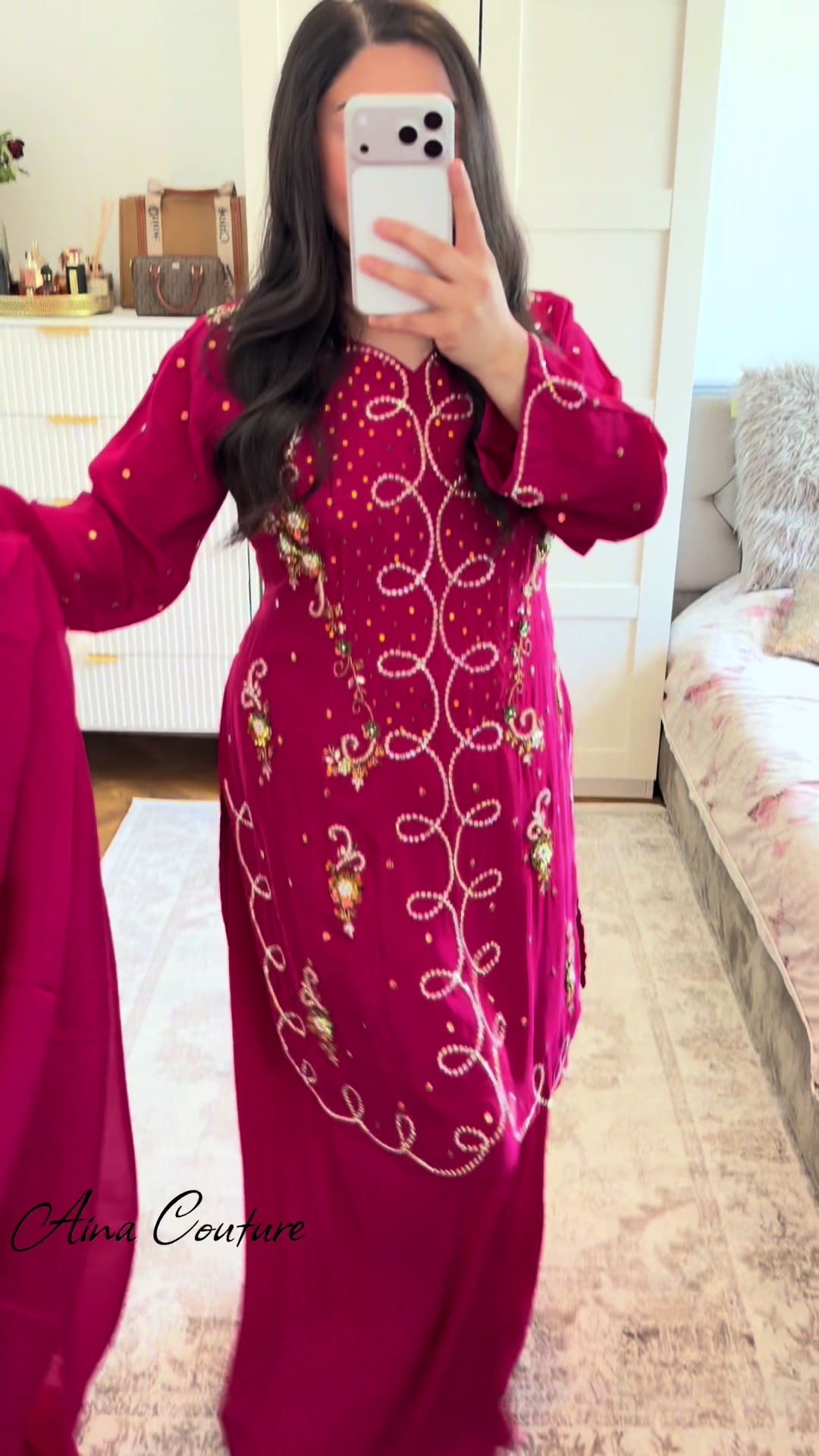 @Aina__couture
