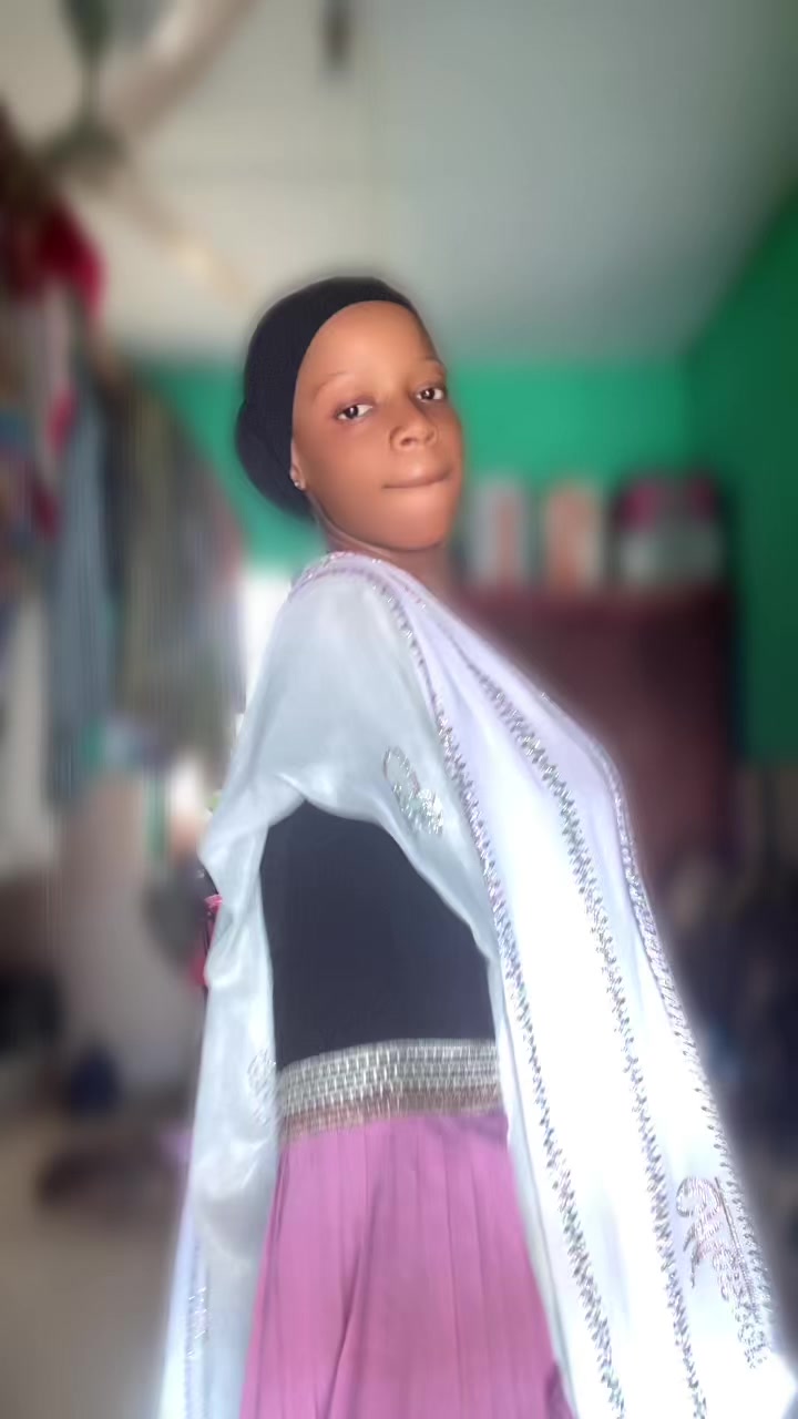 @// Dieshini💕🥰👥//