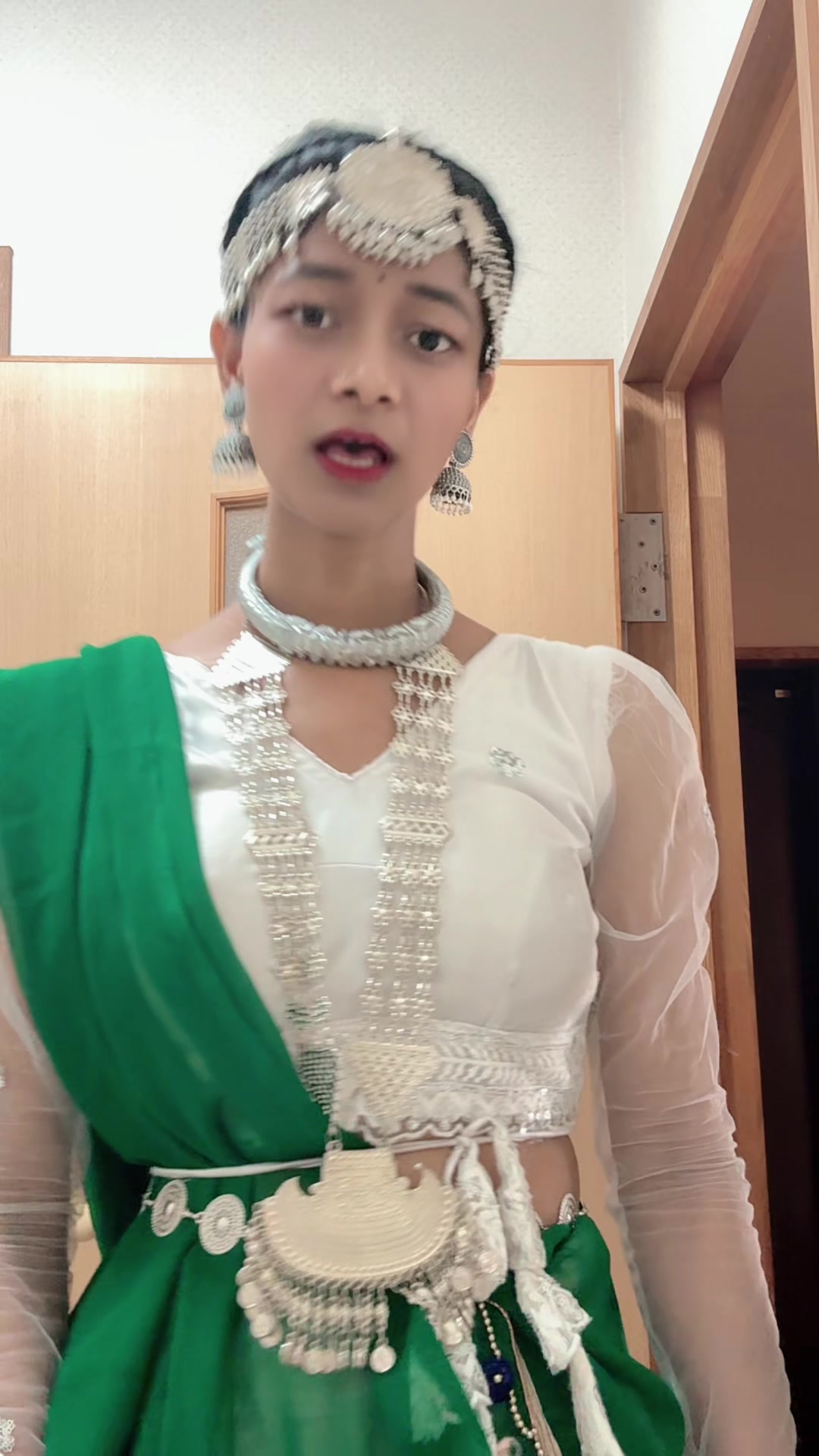 @二バ チョウダリ🇳🇵❤️ 🇯🇵