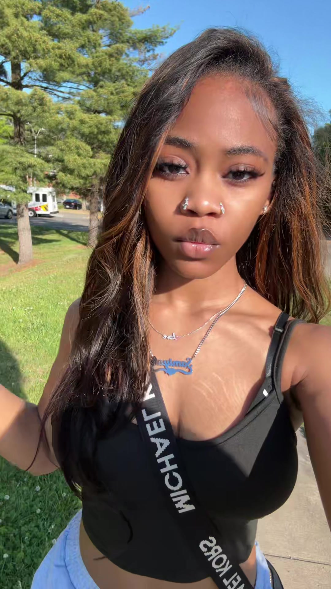 @pr3ttyfacee_m