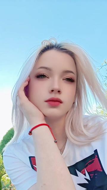 @♥️✨Nellie Myr✨♥️