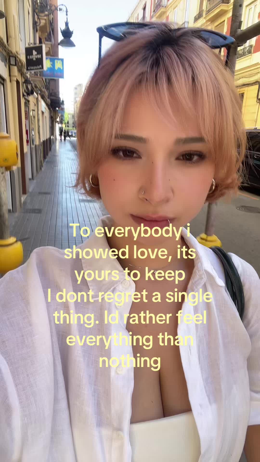 @peachesnbluesky