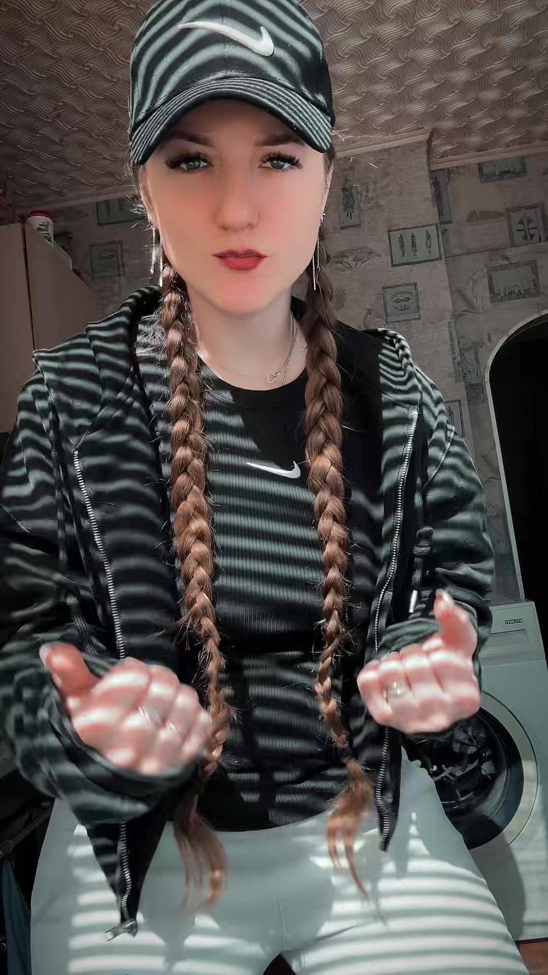 @Дарья