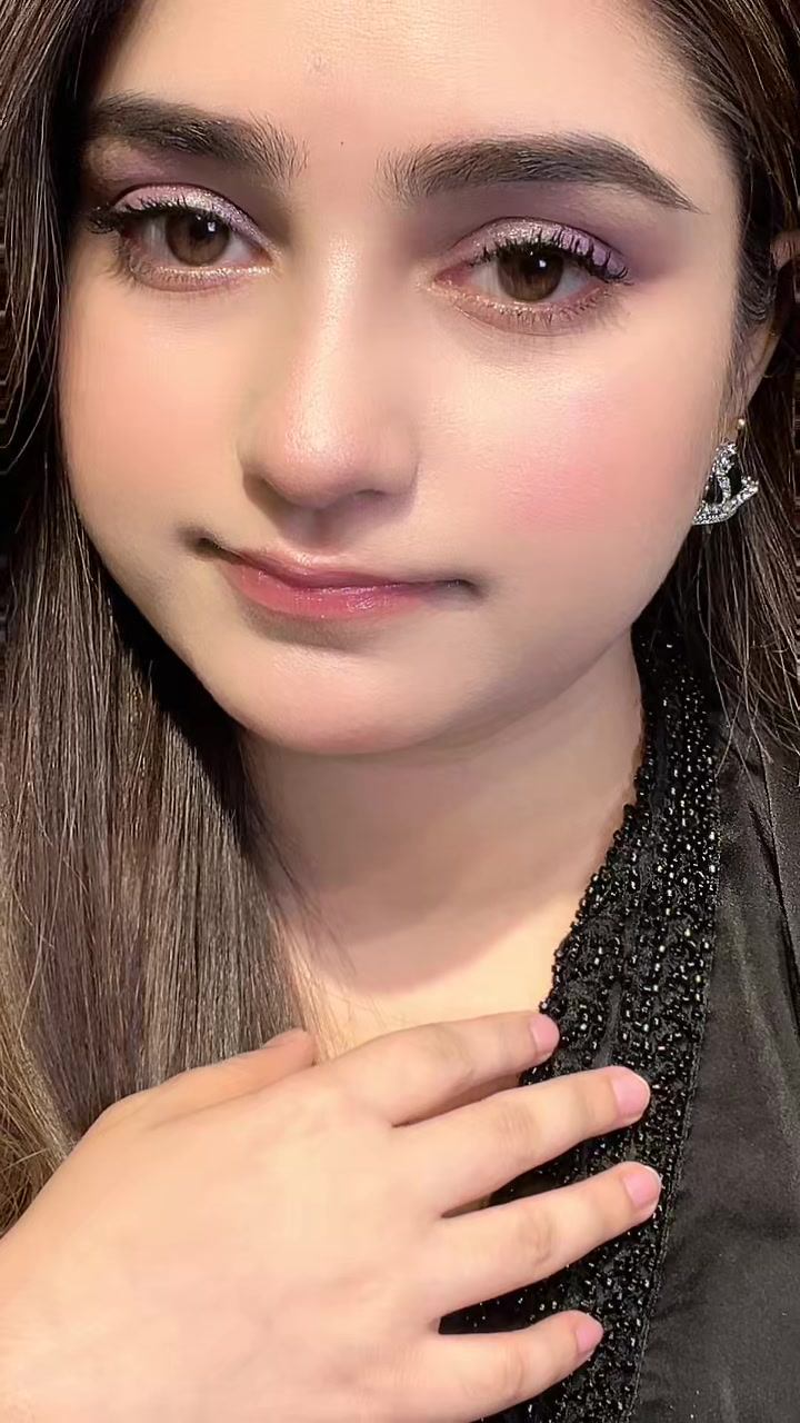 @Naughty_Zahra