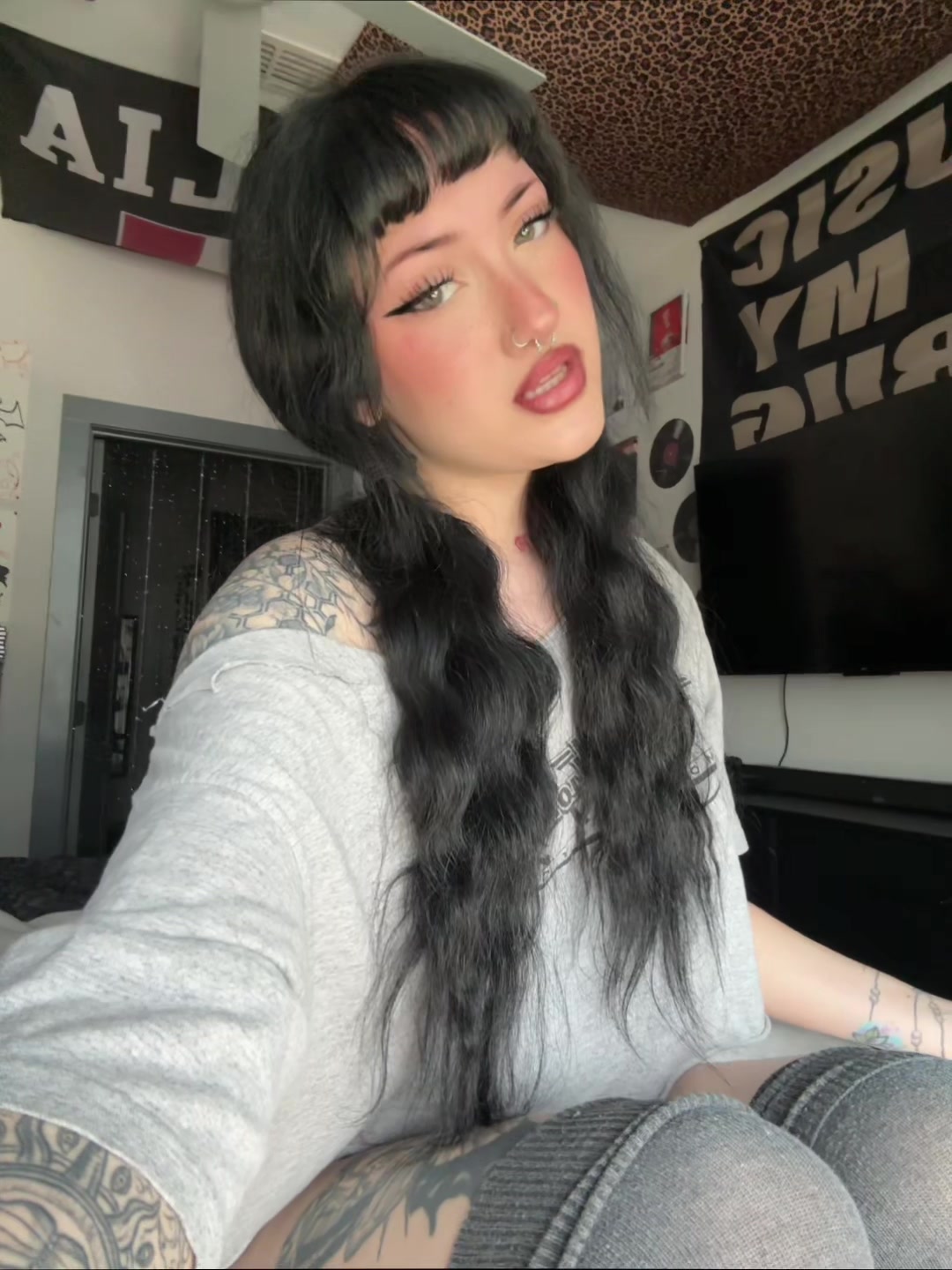 @Sirenessa 🍒