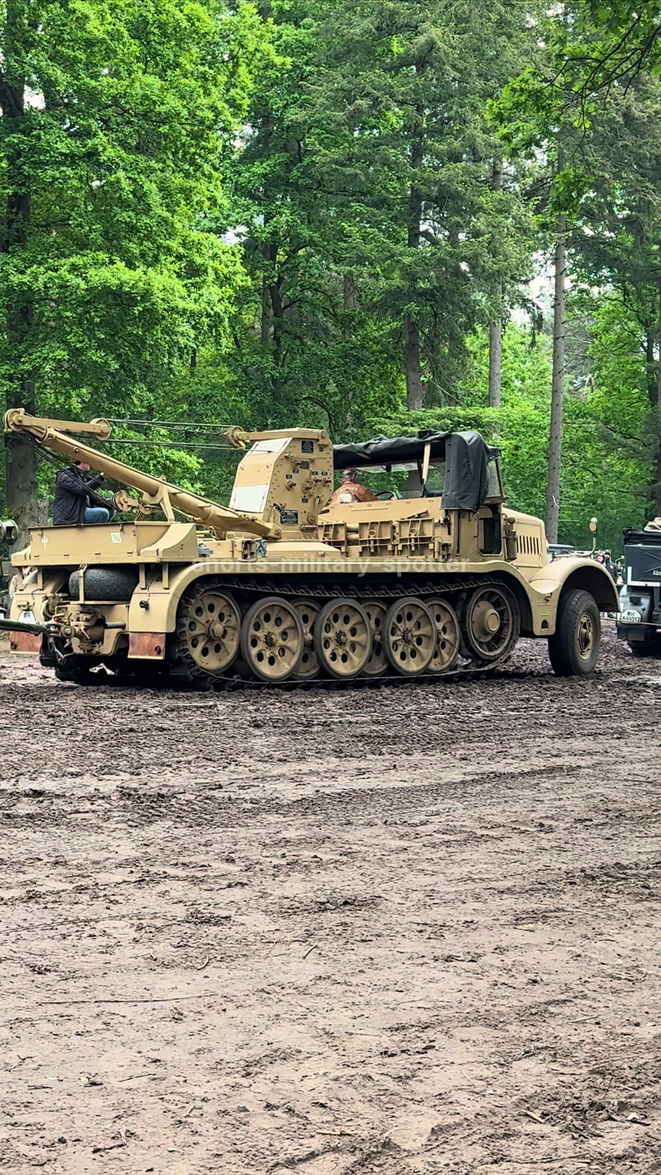 @shorts-military-spotter